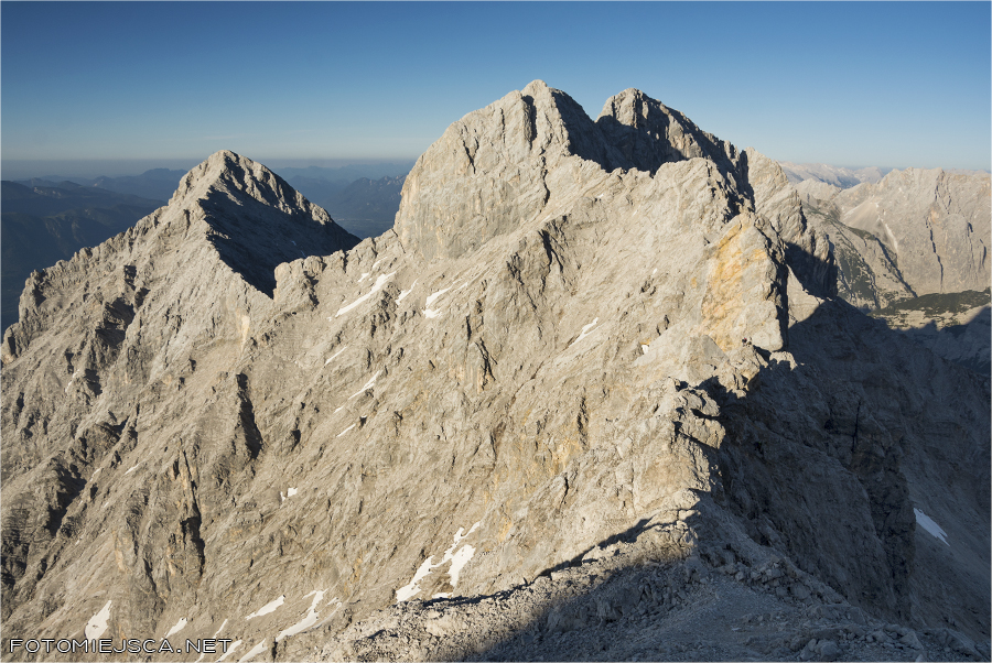 widok na Alpspitze Hochblassen Villkarspitze Jubiläumsgrat Grań Jubileuszowa na Zugspitze Alpy Bawarskie