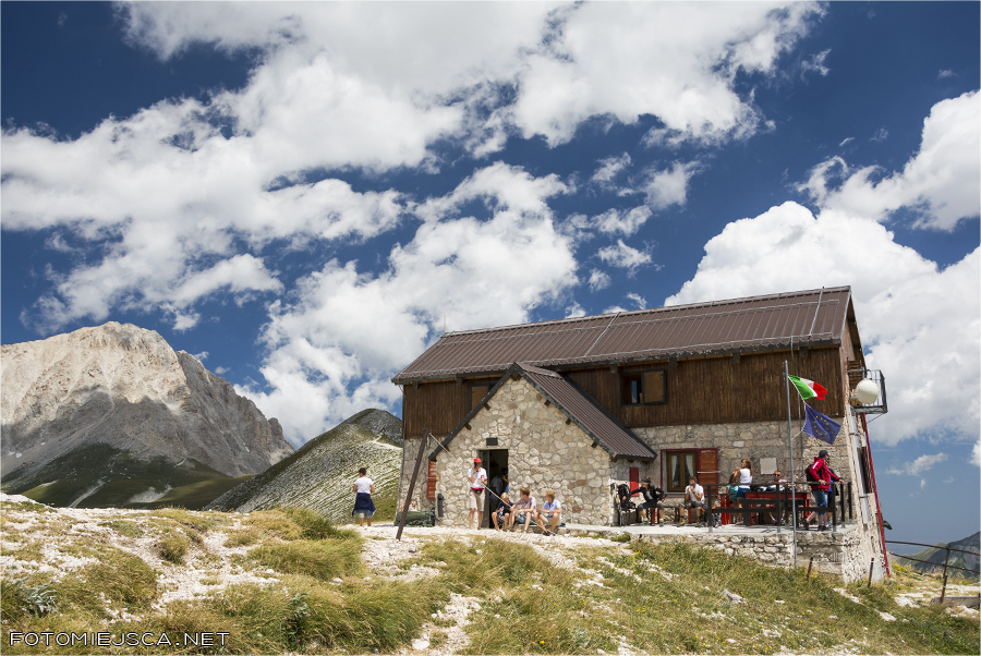 Rifugio Duca degli Abruzzi Corno Grande Gran Sasso Apeniny