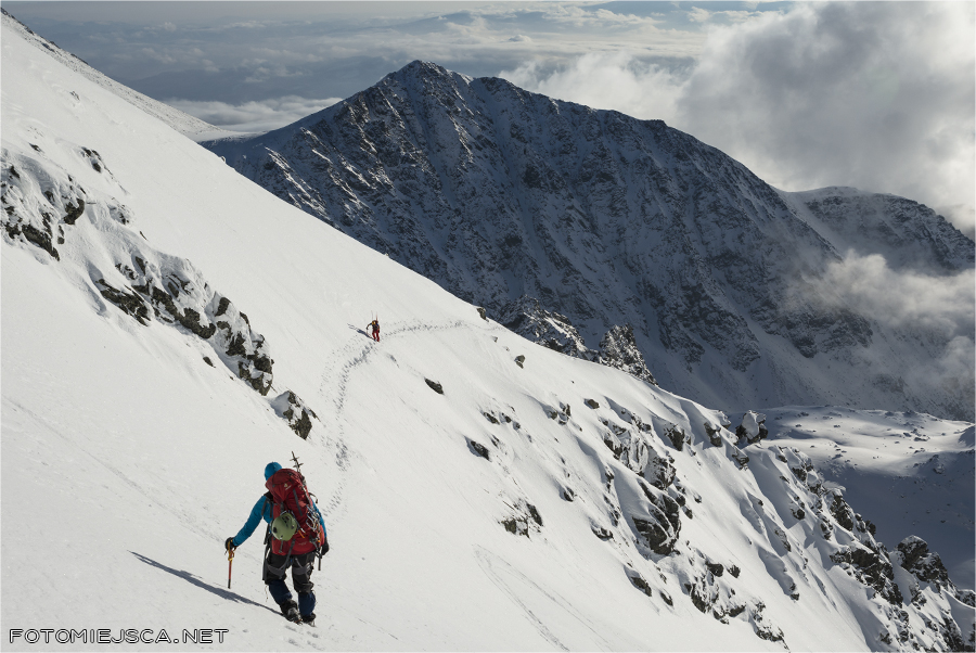 Tępa Osterwa morze chmur Ciężki Szczyt Tatry Wysokie zimą